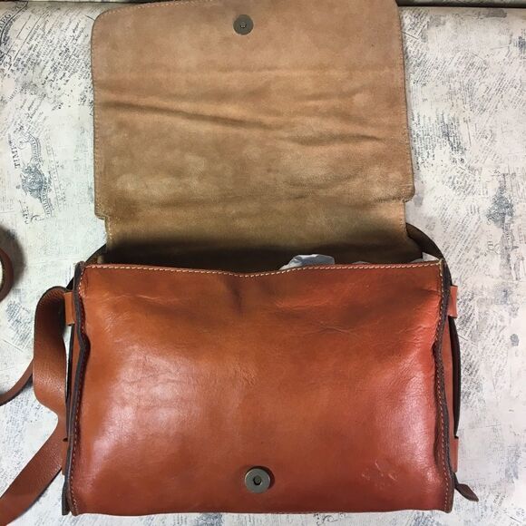 PATRICIA NASH ITALIAN LEATHER STUDDED SADDLE BAG - Picture 8 of 15